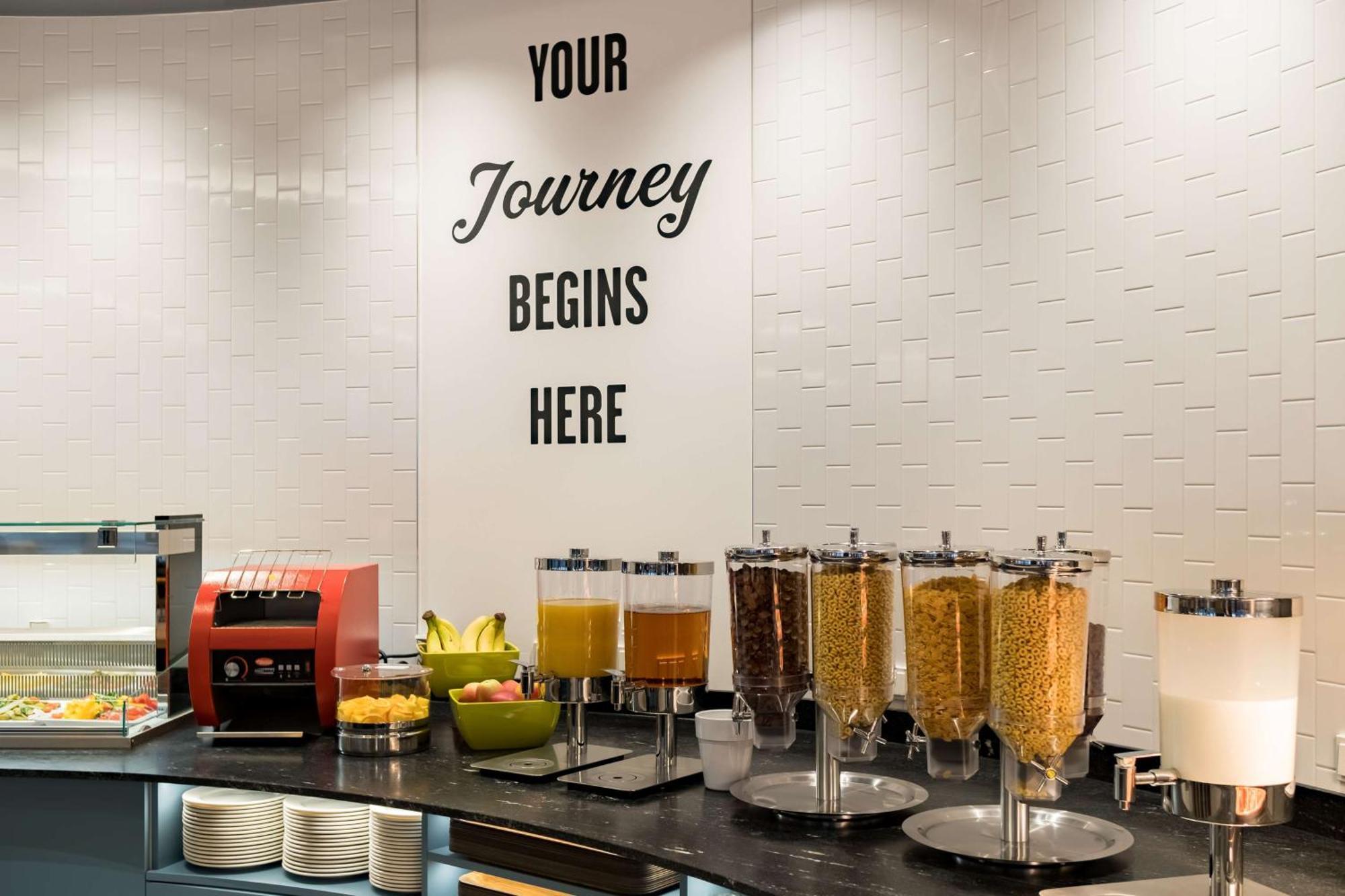 Hotel Hampton By Hilton Riga Airport Mārupe Zewnętrze zdjęcie