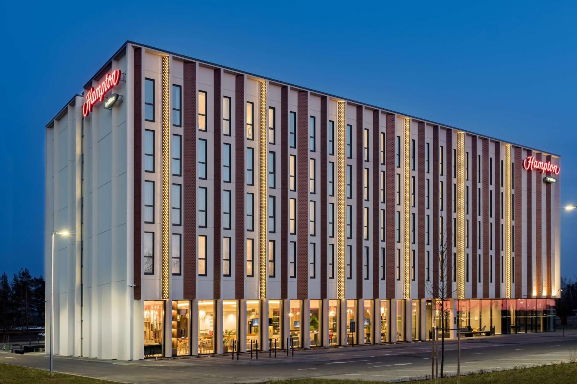 Hotel Hampton By Hilton Riga Airport Zewnętrze zdjęcie